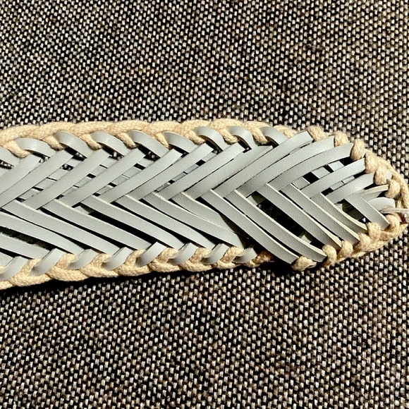 New York & Co. silver and tan braided belt, size M/L, NWT. - Picture 6 of 12